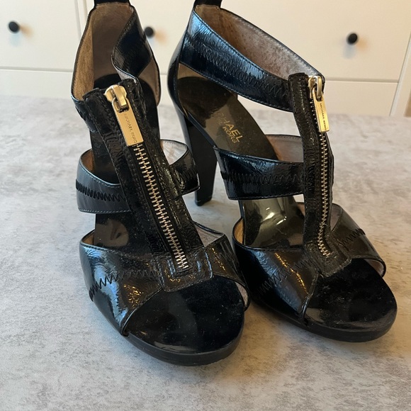 Michael Kors, Black zip-up heels - Picture 1 of 2